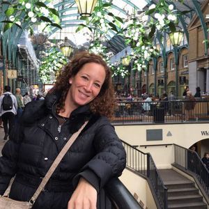 Meet your Posher, Alyson